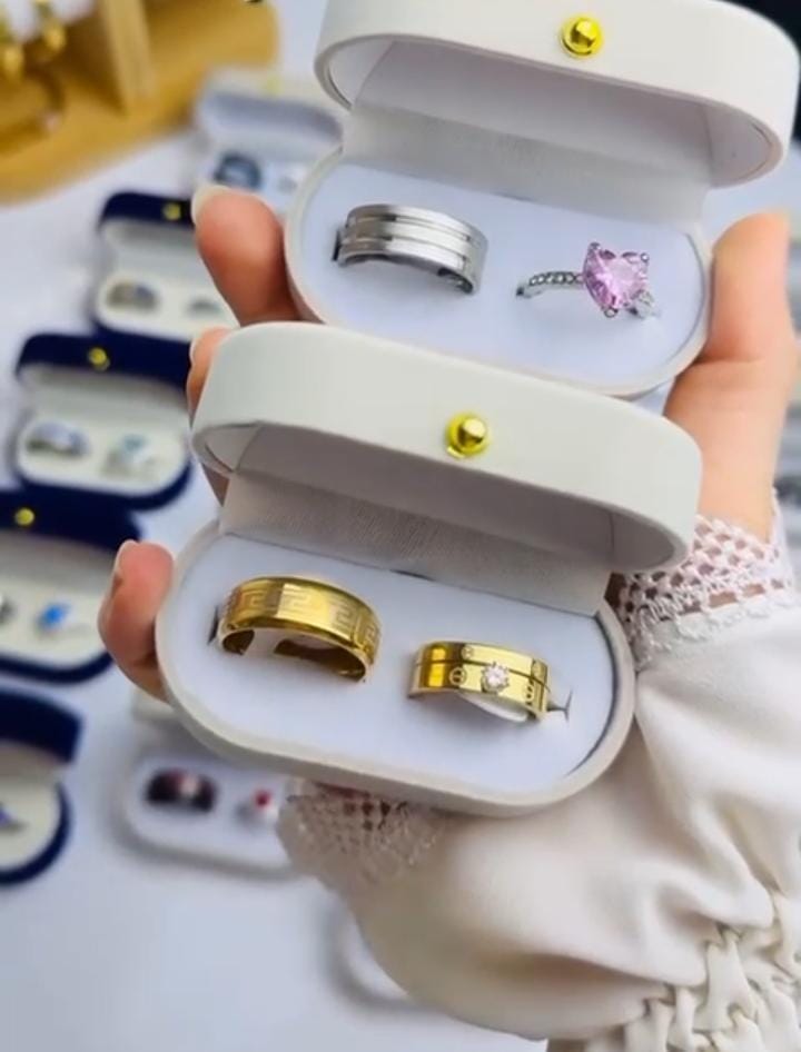 Couple Gold Stone RIng