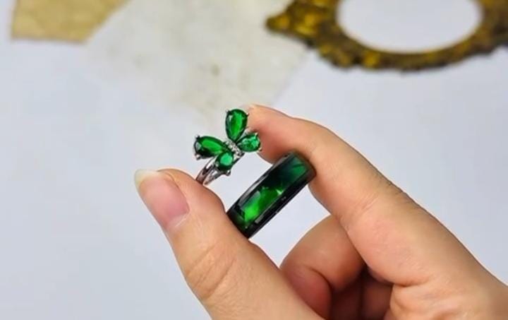 Couple Green Stone Ring